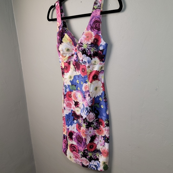 GUESS EUC Vibrant Multicolor "Ava April Showers" Bodycon Cotton Dress - Size 2 - Picture 4 of 12